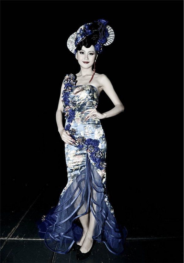 美容美(měi)发化妆比赛作品 美容美发(fā)化妆比赛作品